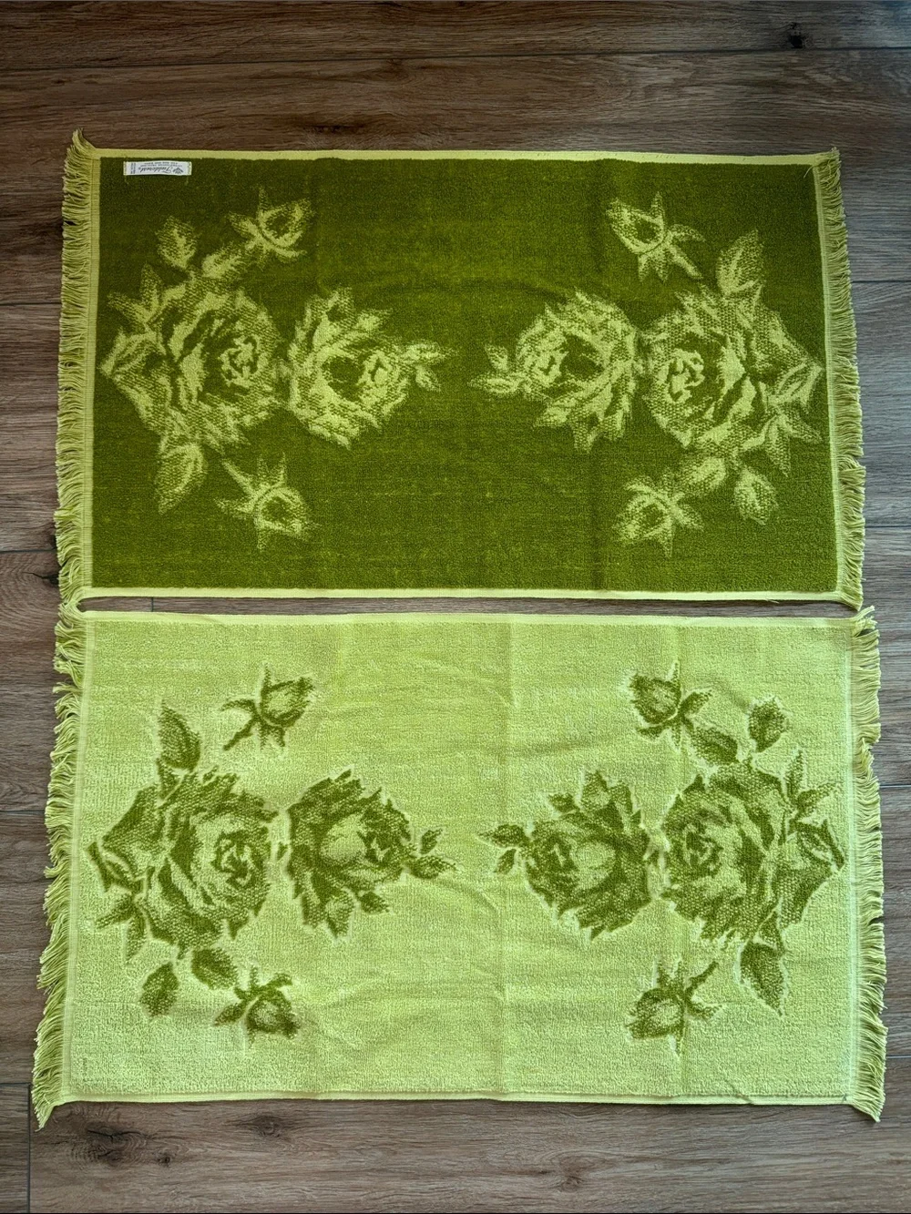 Vintage Fieldcrest Avocado/Olive Green Floral Bath Towel Set - 2 sets. NWOT